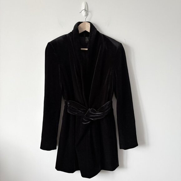 Zara Elegant Black Velvet Long Sleeve Dress - Picture 7 of 12